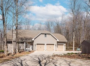 1776 W Burnley Ln, Maple City, MI 49664