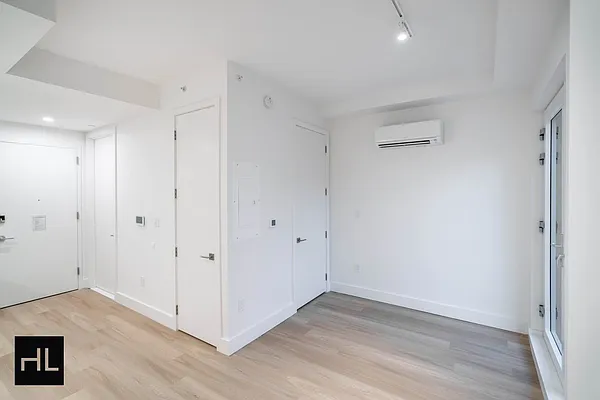 Rented by Highline Residential | media 27