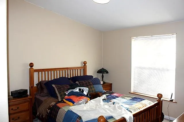 325 True Ave #A — Photo 4