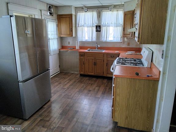 5th image of 4302 Carleview Rd