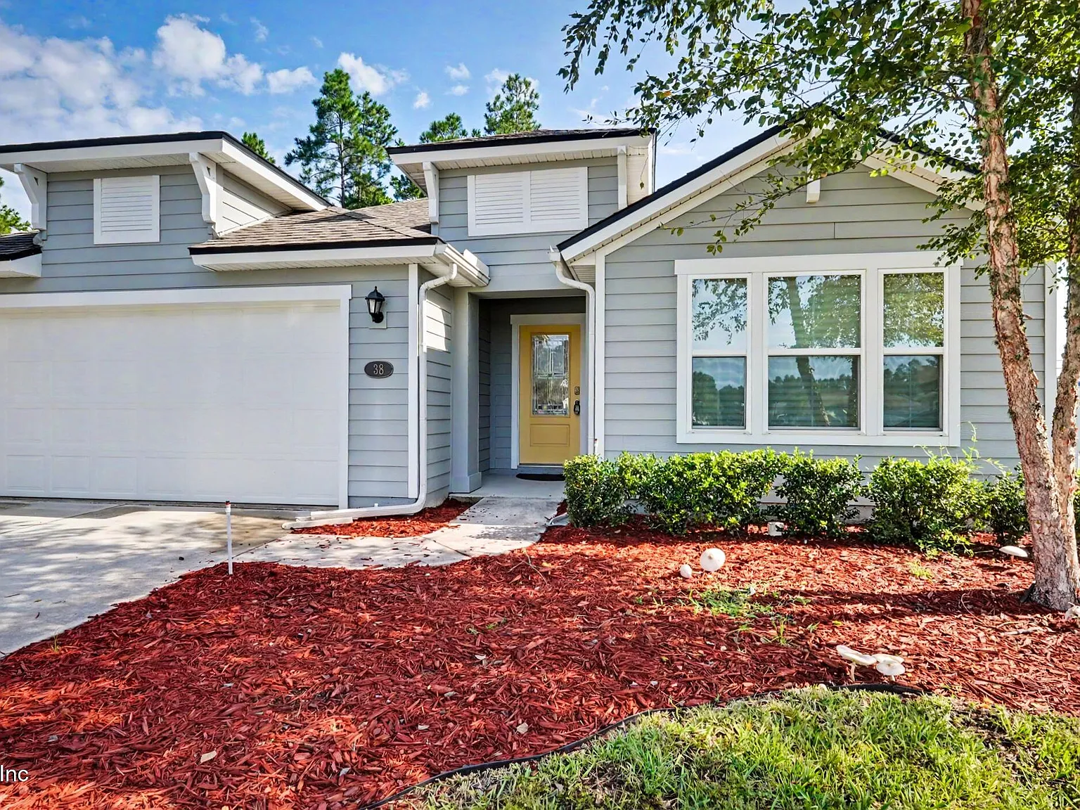 4 bed, 3.0 bath, 2432 sqft, $2,850 — Photo 3