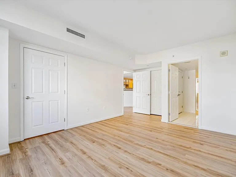 11710 Old Georgetown Rd #1029 — Photo 25