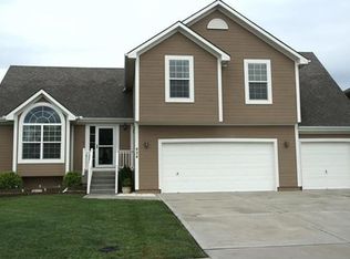 424 River Birch Rd, Raymore, MO 64083