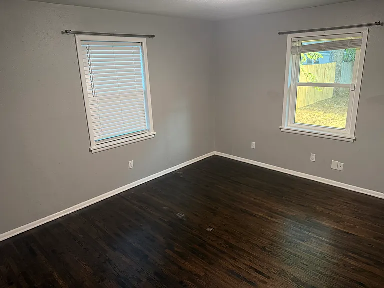5409 Fursman Ave — Photo 16