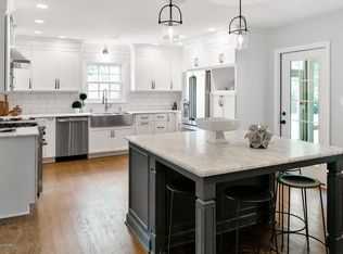 3720 Canoe Ln, Rolling Fields, KY 40207