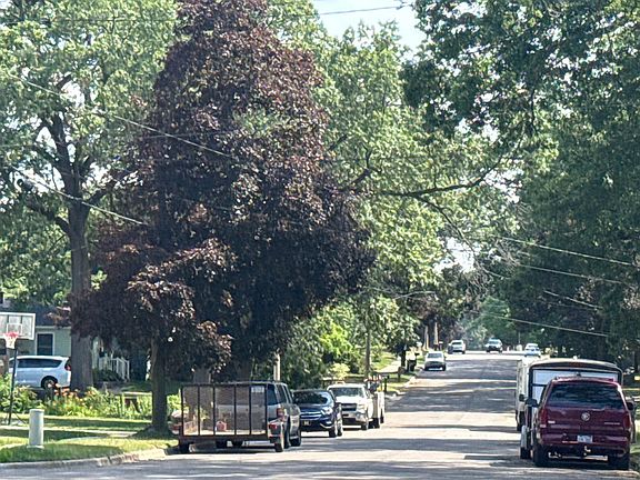 5th image of 3759 Heron Ave SW