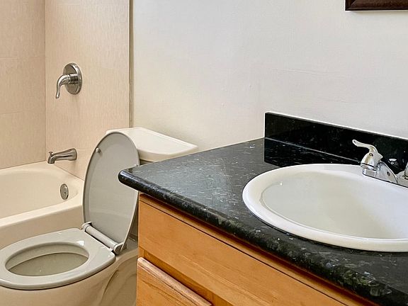 3rd image of 642 Keats Ct