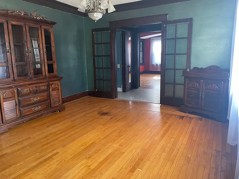 605 S Main St — Photo 6