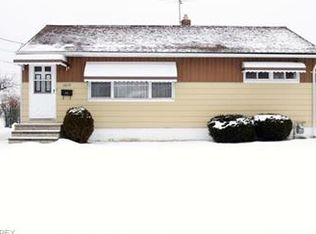 6035 Morrow Dr, Brookpark, OH 44142
