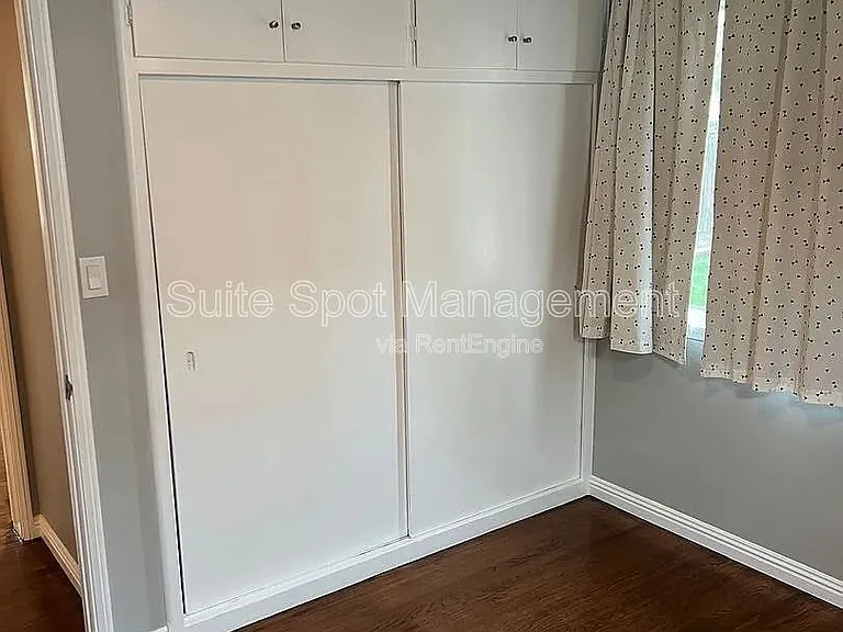 456 N Batavia St #456 — Photo 18