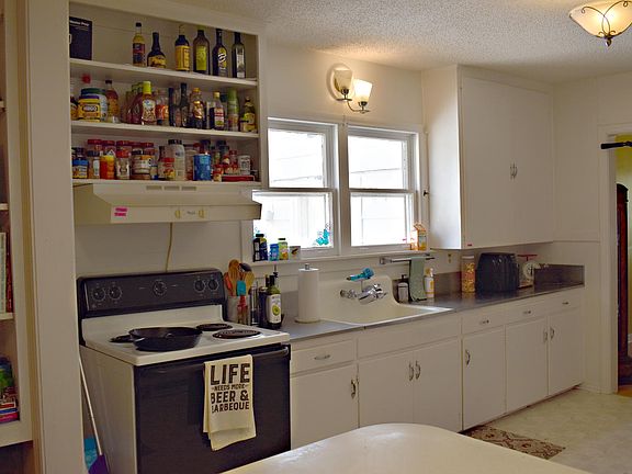 5th image of 601 Cedar Ave