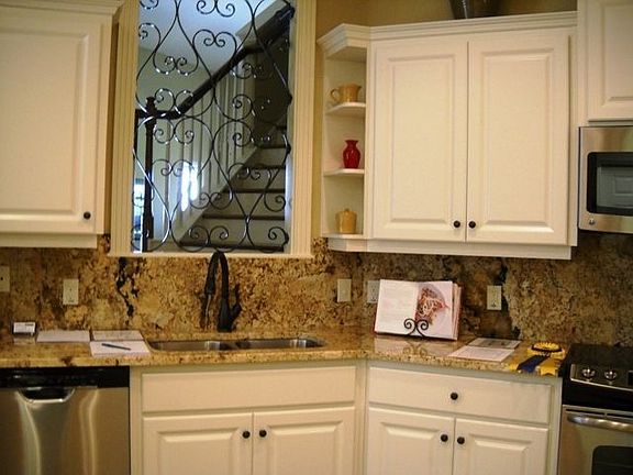 3rd image of 2919 Mission Lakes Dr