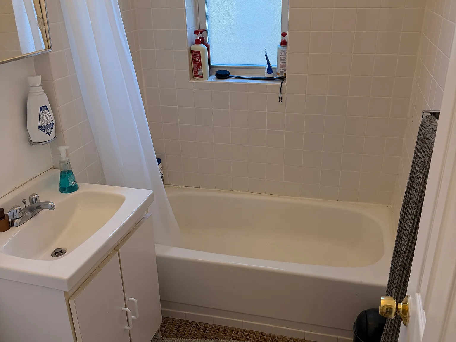 1 bed, 1.0 bath, $2,850 — Photo 4