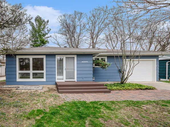 2100 S Circle Dr, Ann Arbor, MI 48103
