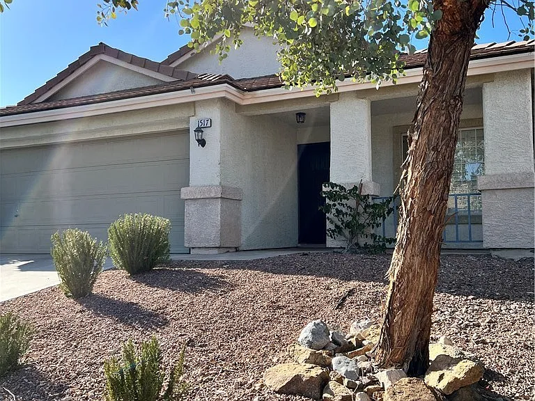 1517 Waterton Dr — Photo 3