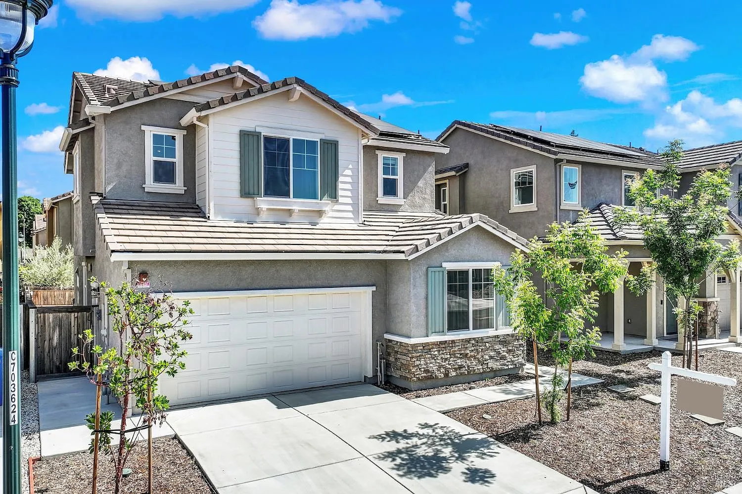 779 Apricot Cir photo 1
