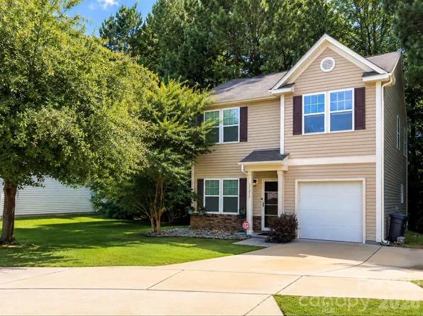 11213 Deer Stand Ct, Charlotte, NC 28214