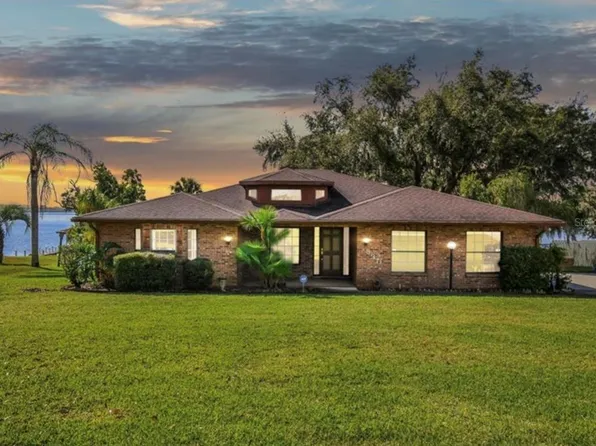 830 Lakeshore Dr, Polk City, FL 33868