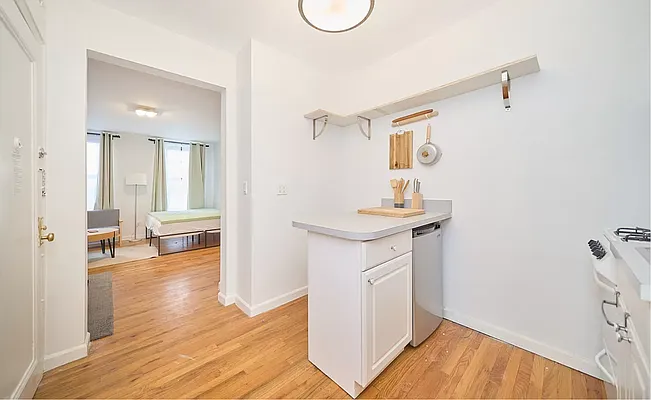 Rented by Living New York | media 10