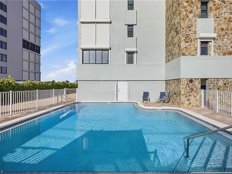 26130 Hickory Blvd #5B — Photo 30