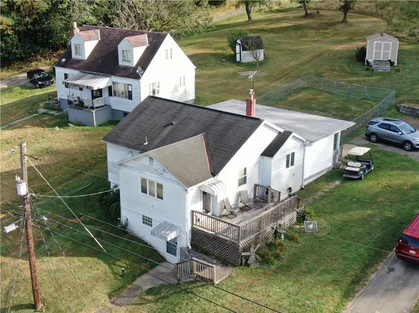 42 Maple St, Ellsworth, PA 15331