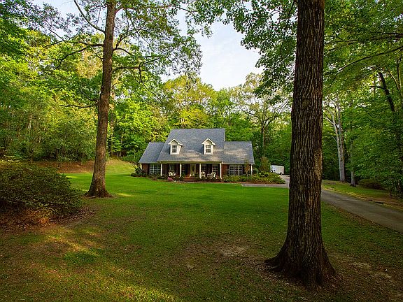 2nd image of 103 Danawood Ln