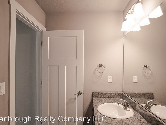 4th image of 2351 3rd Ave SW #10080847