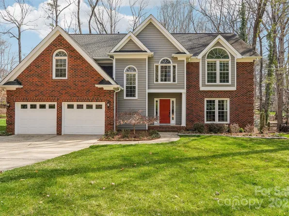 1916 Dugan Dr, Charlotte, NC 28270