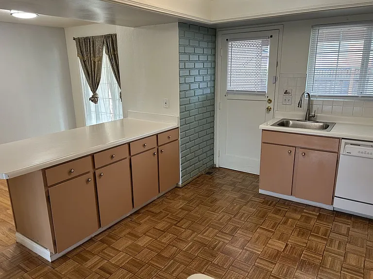 2040 Barbour Dr — Photo 9