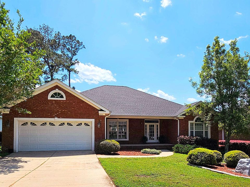 1st image of 832 Eagle View Dr