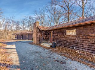 110 Eagleson Dr, Georgetown, PA 15043