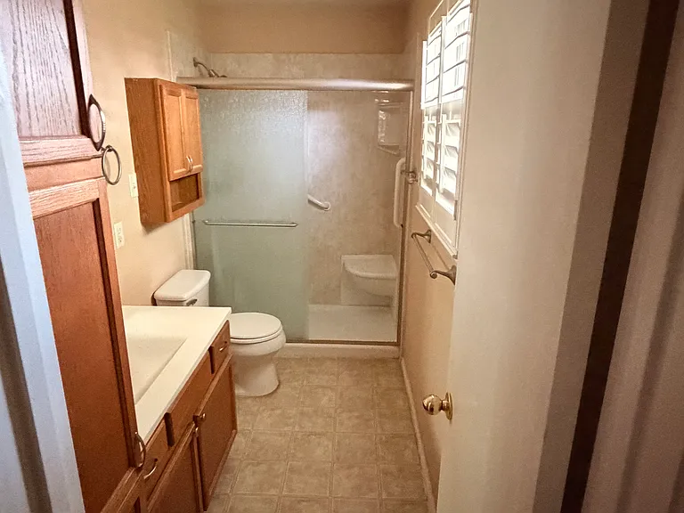 220 Memory Dr — Photo 5