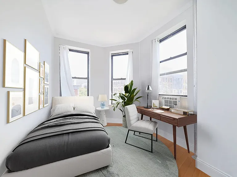 211 Avenue A #35 — Photo 2