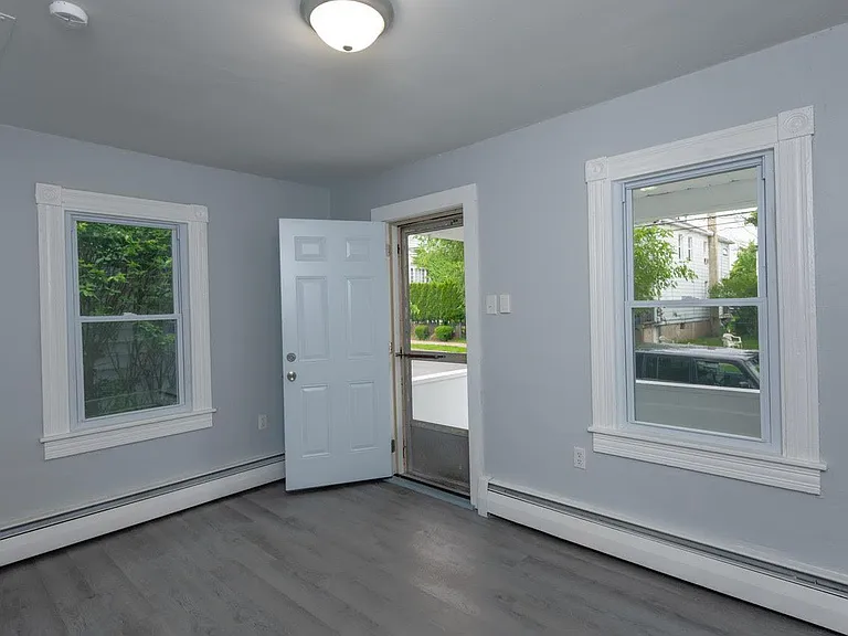 53 Penn St — Photo 3