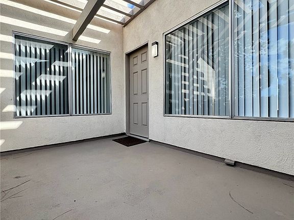 5th image of 1350 Cabrillo Park Dr #1350F
