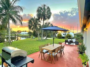 6800 NW 24th Ct, Margate, FL 33063