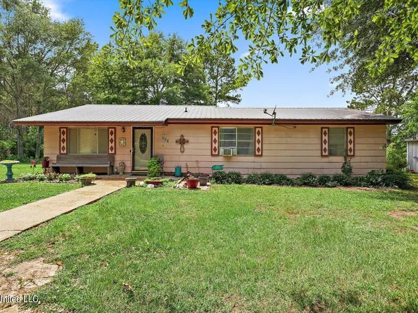 243 Hosey Rd, Magee, MS 39111