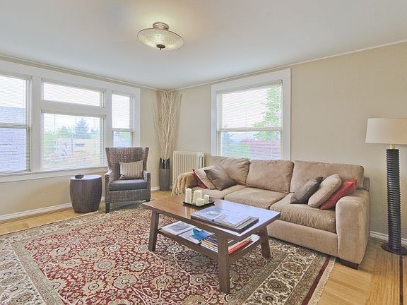 5th image of 2021 4th Ave N APT 7