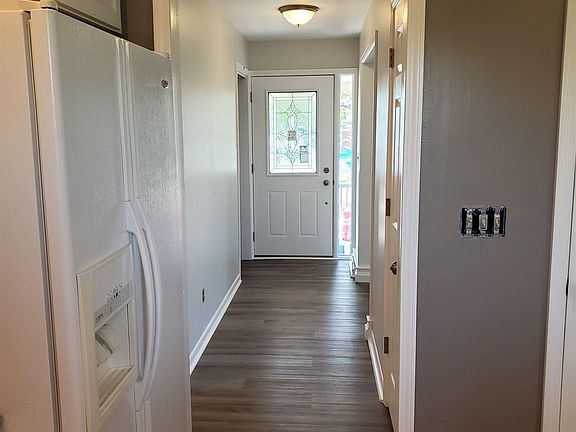 5th image of 6935 Backus Dr