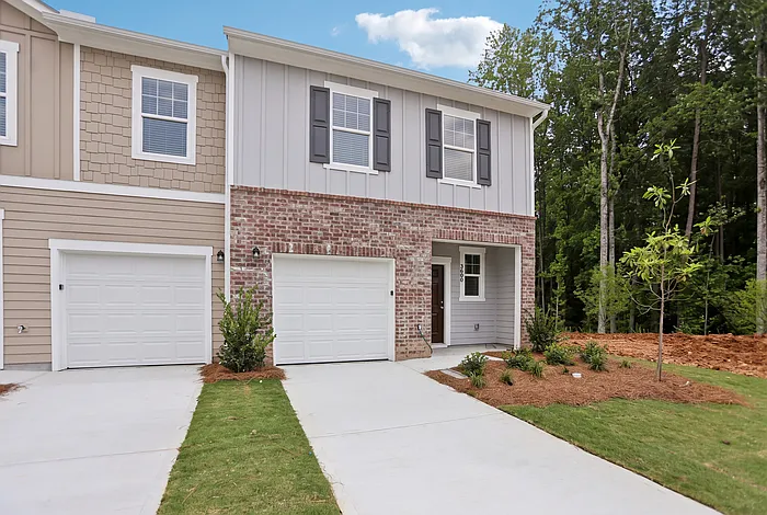 3 bed, 2.5 bath, 1421 sqft, $2,045 — Photo 2