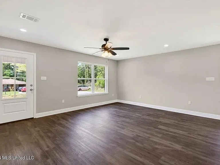 44 John Travis Rd — Photo 13