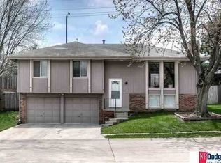 13113 Patrick Cir, Omaha, NE 68164