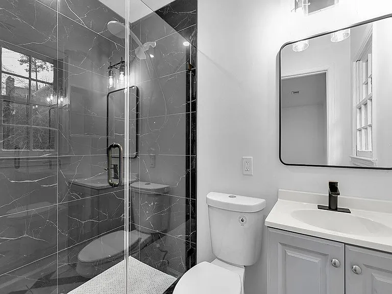 1253 Dunwoody Ln — Photo 19