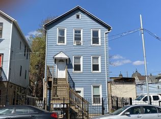 706 N Noble St #3, Chicago, IL 60642