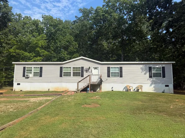 4006 Red House Rd, Appomattox, VA 24522