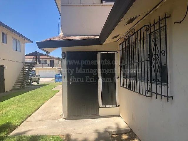 1235 Pinetree Dr Unit 1 photo 1