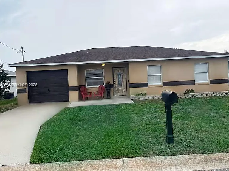 404 Red Hawk Loop — Photo 1