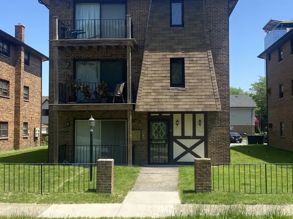 17309 S Lathrop Ave, Hazel Crest, IL 60429