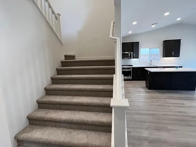 15544 Kings Peak Dr — Photo 12