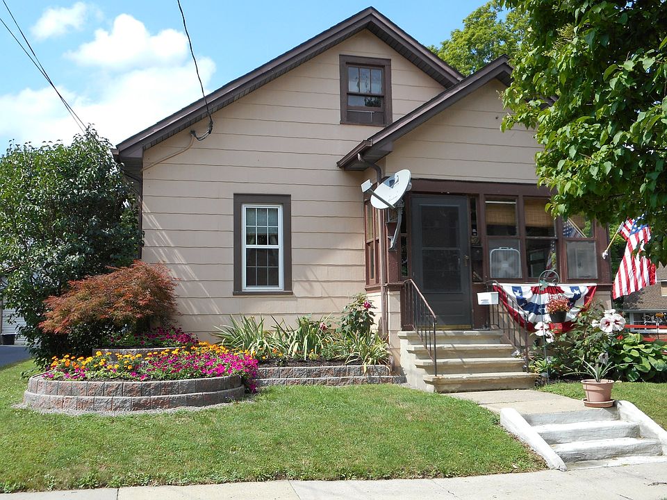 1st image of 29 Elm St